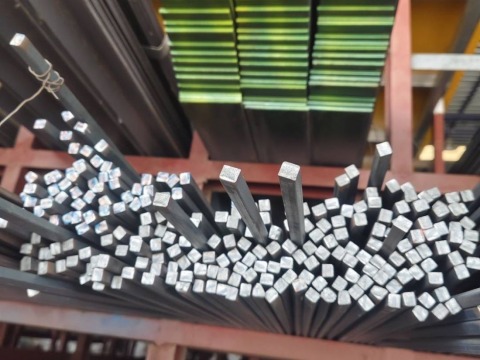 เหล็กสี่เหลี่ยมตัน เหล็กสี่เหลี่ยมตัน